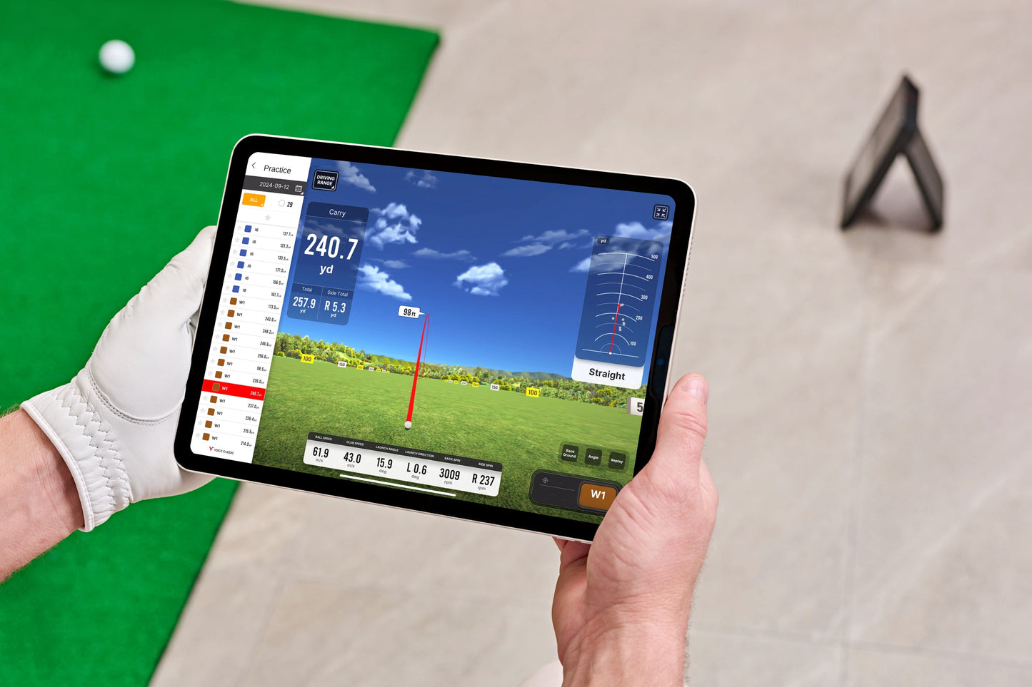 Voice Caddie SC4 Pro Golf Simulator + Launch Monitor