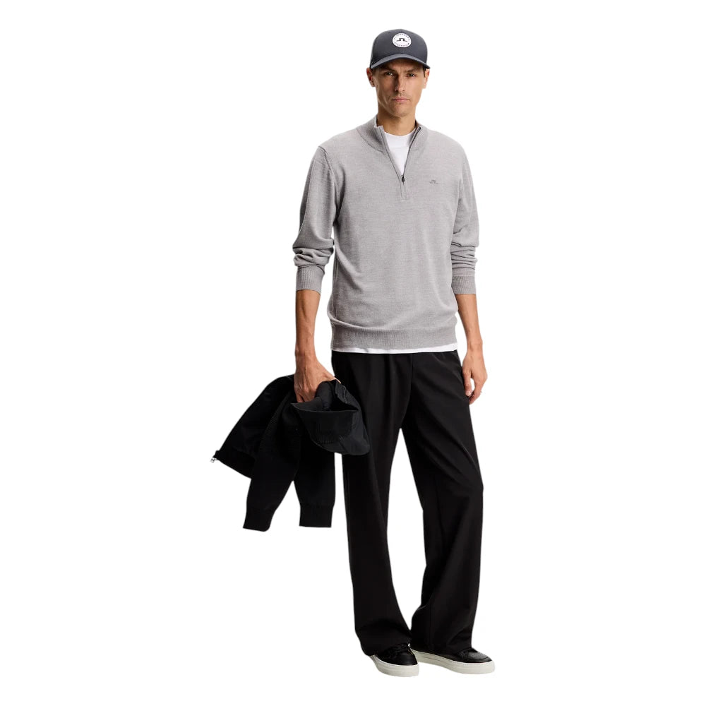 J. Lindeberg Kiyan 1/4 Zip Golf Sweater BMKW16992