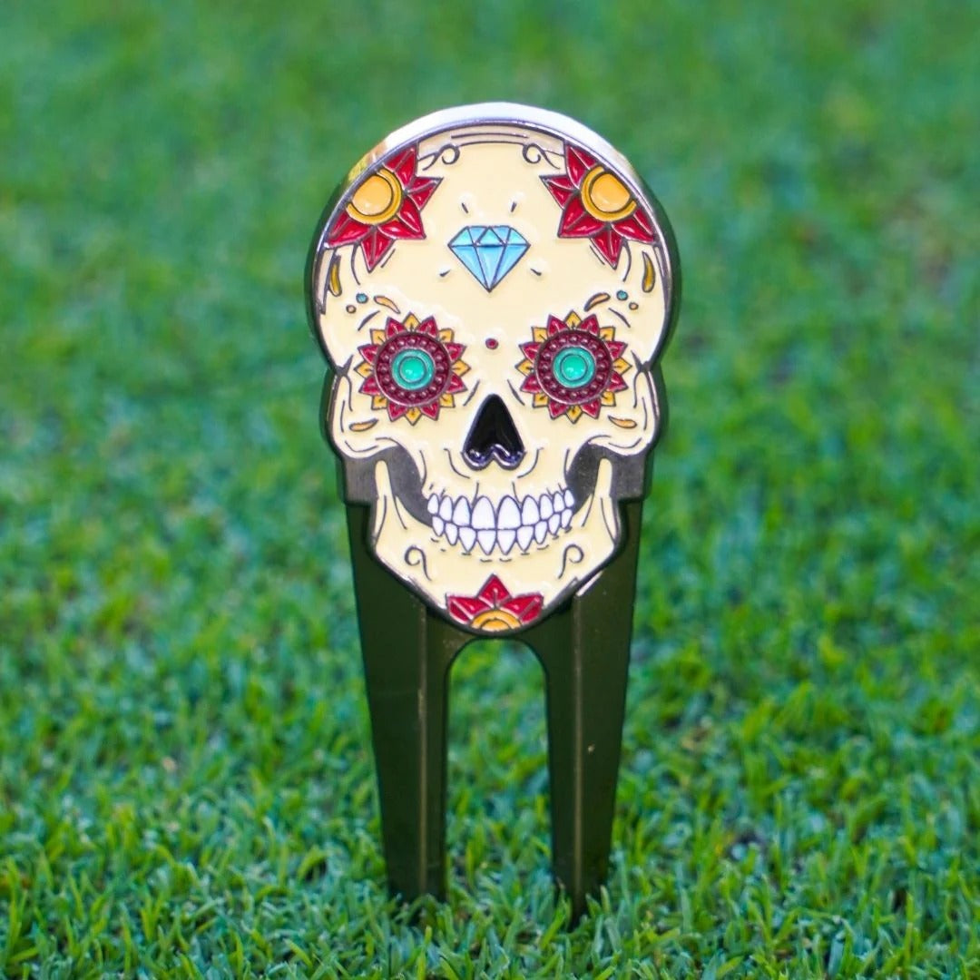 Skins Golf Dia de los Muertos Divot Tool