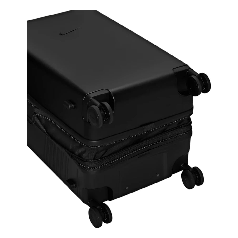 Nike Golf Carry On Hardshell Medium Suitcase IO0771